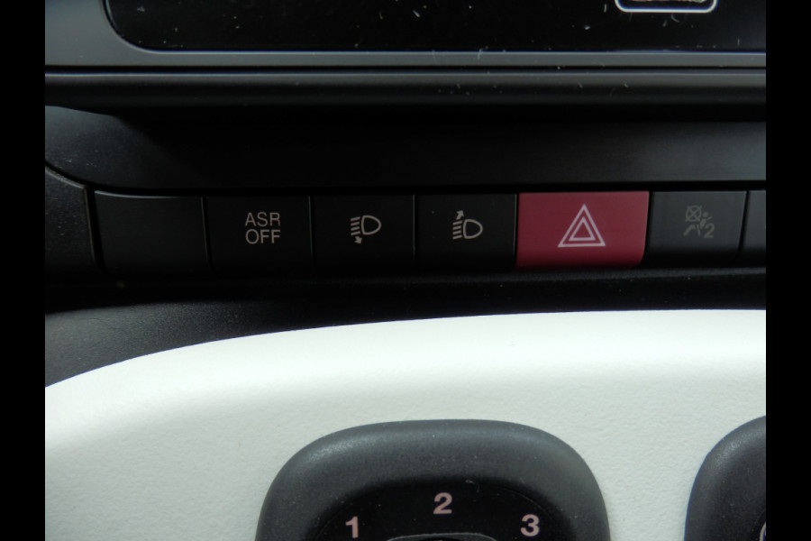 Fiat Panda 1.0 Hybrid Cross