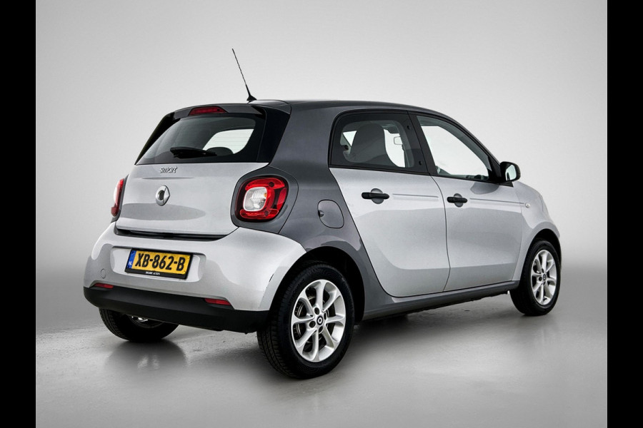 Smart Forfour 1.0 Business Solution 5drs. / Airco-ecc. / Cruise control / Radio multimedia / Apk 10-2027