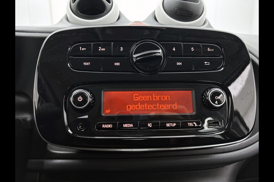 Smart Forfour 1.0 Business Solution 5drs. / Airco-ecc. / Cruise control / Radio multimedia / Apk 10-2027