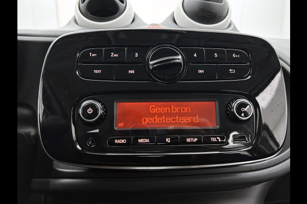 Smart Forfour 1.0 Business Solution 5drs. / Airco-ecc. / Cruise control / Radio multimedia / Apk 10-2027