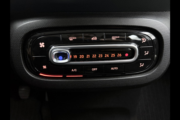 Smart Forfour 1.0 Business Solution 5drs. / Airco-ecc. / Cruise control / Radio multimedia / Apk 10-2027