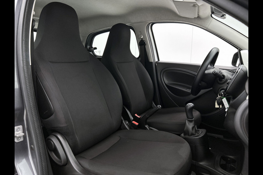 Smart Forfour 1.0 Business Solution 5drs. / Airco-ecc. / Cruise control / Radio multimedia / Apk 10-2027