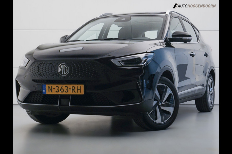MG ZS EV Long Range Luxury Sport 70 kWh (APPLE CARPLAY,PANORAMADAK,DODEHOEK,STOELVERWARMING,KEYLESS,ELEKTRISCHE STOELEN,CLIMATE))