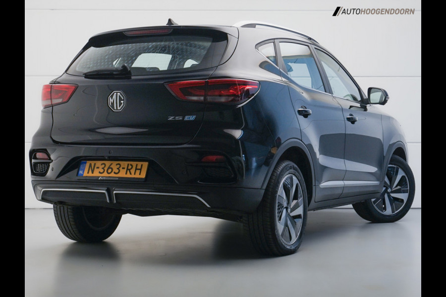 MG ZS EV Long Range Luxury Sport 70 kWh (APPLE CARPLAY,PANORAMADAK,DODEHOEK,STOELVERWARMING,KEYLESS,ELEKTRISCHE STOELEN,CLIMATE))