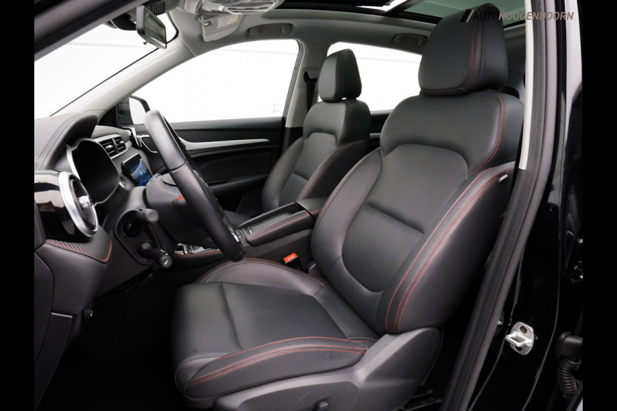 MG ZS EV Long Range Luxury Sport 70 kWh (APPLE CARPLAY,PANORAMADAK,DODEHOEK,STOELVERWARMING,KEYLESS,ELEKTRISCHE STOELEN,CLIMATE))