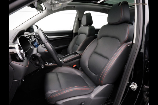 MG ZS EV Long Range Luxury Sport 70 kWh (APPLE CARPLAY,PANORAMADAK,DODEHOEK,STOELVERWARMING,KEYLESS,ELEKTRISCHE STOELEN,CLIMATE))