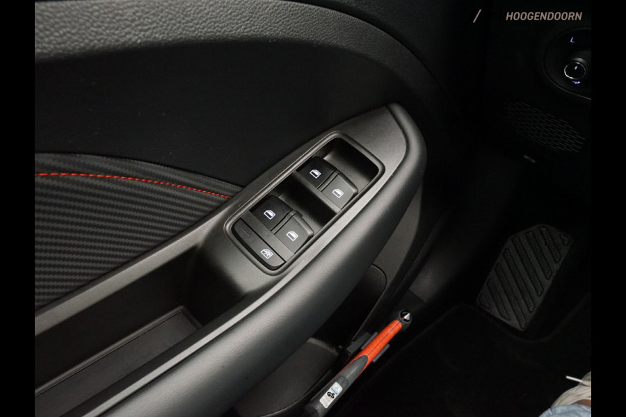 MG ZS EV Long Range Luxury Sport 70 kWh (APPLE CARPLAY,PANORAMADAK,DODEHOEK,STOELVERWARMING,KEYLESS,ELEKTRISCHE STOELEN,CLIMATE))