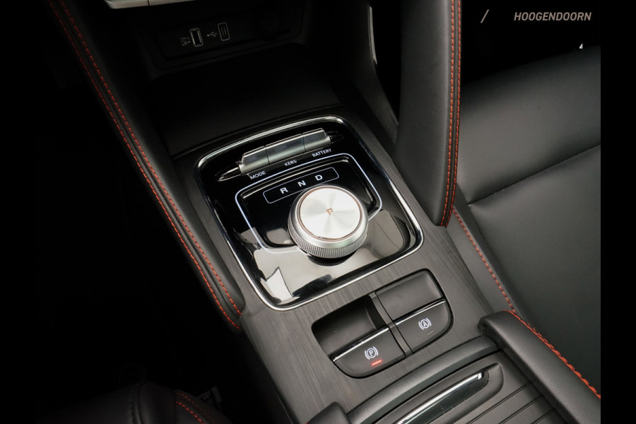 MG ZS EV Long Range Luxury Sport 70 kWh (APPLE CARPLAY,PANORAMADAK,DODEHOEK,STOELVERWARMING,KEYLESS,ELEKTRISCHE STOELEN,CLIMATE))