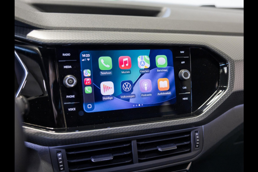 Volkswagen T-Cross 1.5 TSI 2x R-Line / 150pk / Trekhaak / Stoelverwarming / Virtual cockpit /