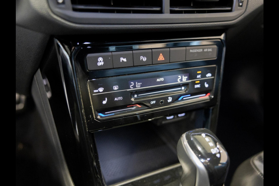 Volkswagen T-Cross 1.5 TSI 2x R-Line / 150pk / Trekhaak / Stoelverwarming / Virtual cockpit /