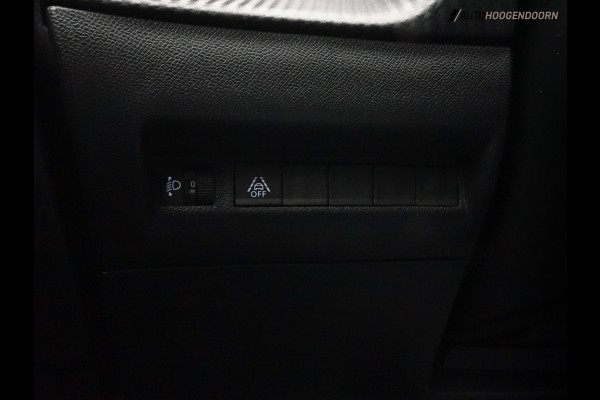 Peugeot 208 1.2 PureTech Active Pack (APPLE CARPLAY,PARKEERSENSOREN,CRUISE CONTROL,NAVIGATIE,COMFORTSTOELEN,LED,TOPCONDITIE)
