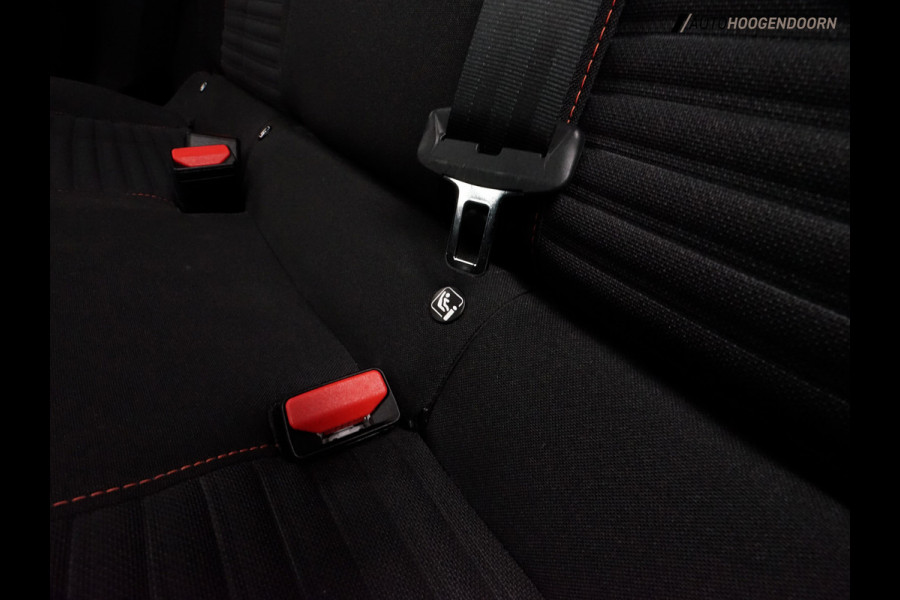 Peugeot 208 1.2 PureTech Active Pack (APPLE CARPLAY,PARKEERSENSOREN,CRUISE CONTROL,NAVIGATIE,COMFORTSTOELEN,LED,TOPCONDITIE)