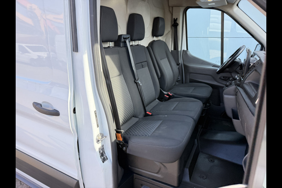 Ford E-Transit 68kWh 184PK L4H3 317km WLTP 95.1% (SOH) BEV Snelladen Carplay Climate control 360° Camera Parkeersensoren v+a Stoelverwarming