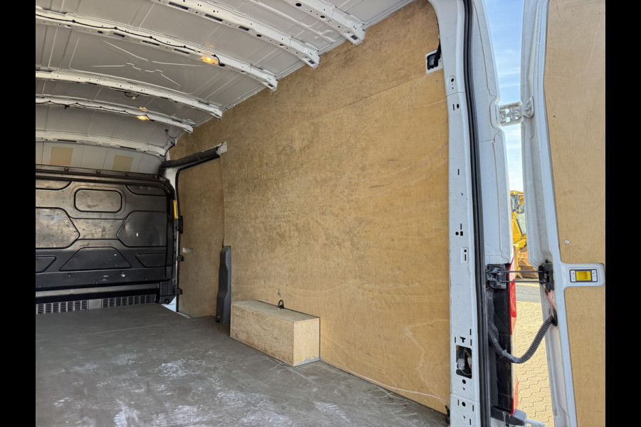 Ford E-Transit 68kWh 184PK L4H3 317km WLTP 95.1% (SOH) BEV Snelladen Carplay Climate control 360° Camera Parkeersensoren v+a Stoelverwarming