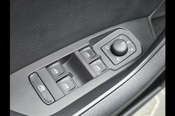 Škoda Kodiaq 1.5 TSI Sportline Business 7P | FULL OPTION | LEDER | PANO | TREKHAAK |