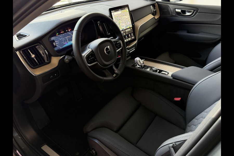 Volvo XC60 2.0 T8 455PK AWD PLUS DARK NIEUWE AUTO HARMAN KARDON 360.CAM STOEL/STUUR VERW LEER