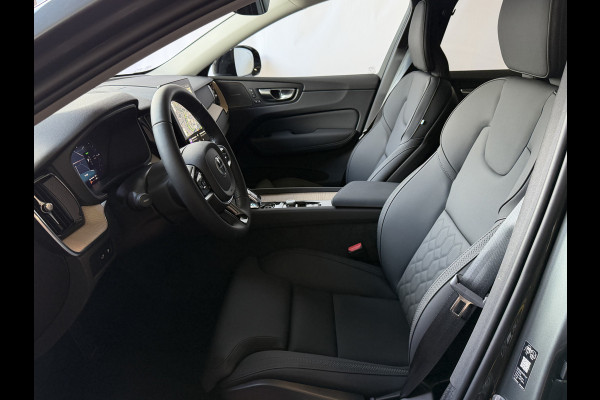 Volvo XC60 2.0 T8 455PK AWD PLUS DARK NIEUWE AUTO HARMAN KARDON 360.CAM STOEL/STUUR VERW LEER