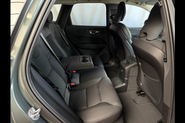 Volvo XC60 2.0 T8 455PK AWD PLUS DARK NIEUWE AUTO HARMAN KARDON 360.CAM STOEL/STUUR VERW LEER