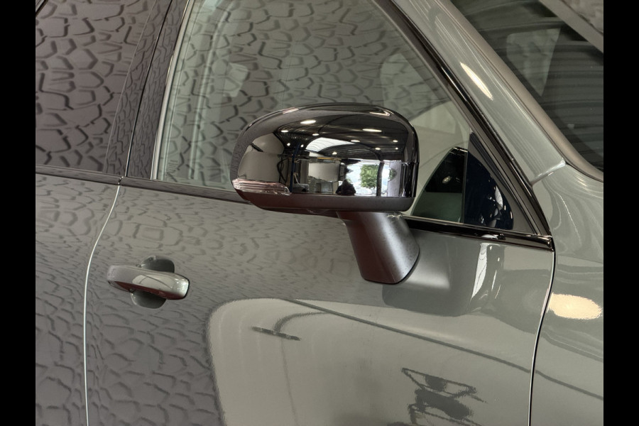 Volvo XC60 2.0 T8 455PK AWD PLUS DARK NIEUWE AUTO HARMAN KARDON 360.CAM STOEL/STUUR VERW LEER