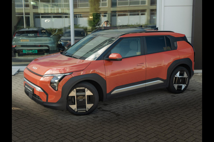 Kia EV3 Plus Advanced 81.4 kWh | Panorama Schuifkantel dak | elektr. achterklep | Leder | Stoel & stuurverwarming l SOH 99%