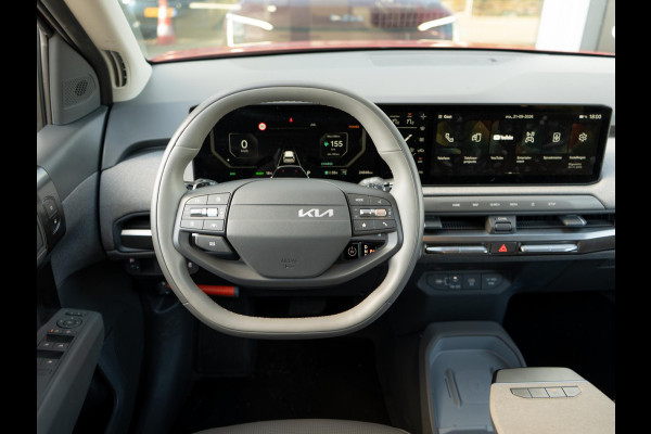 Kia EV3 Plus Advanced 81.4 kWh | Panorama Schuifkantel dak | elektr. achterklep | Leder | Stoel & stuurverwarming l SOH 99%