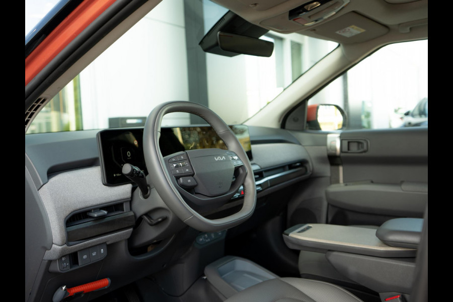 Kia EV3 Plus Advanced 81.4 kWh | Panorama Schuifkantel dak | elektr. achterklep | Leder | Stoel & stuurverwarming l SOH 99%