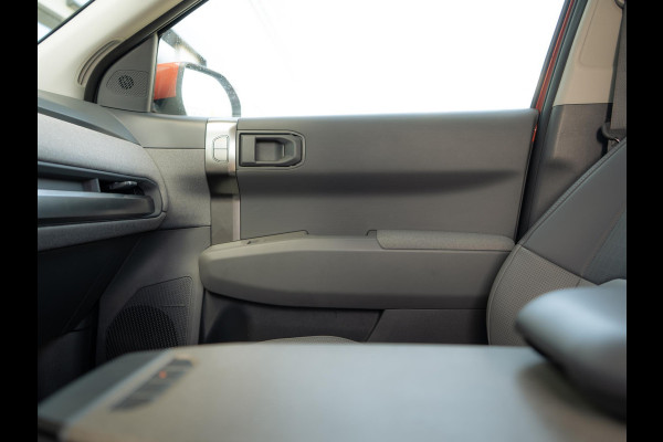 Kia EV3 Plus Advanced 81.4 kWh | Panorama Schuifkantel dak | elektr. achterklep | Leder | Stoel & stuurverwarming l SOH 99%