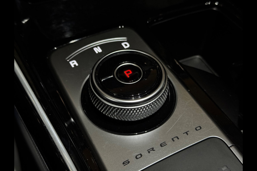 Kia Sorento 1.6 T-GDI Plug-in Hybrid 4WD ExecutiveLine 7p. BOMVOL!! PANO|BOSE|AMBIENT|STOELVENTILATIE+VERWARMING|ACC|APPLE/ANDROID