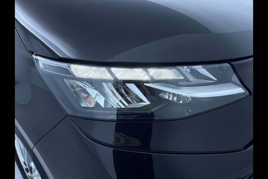 Volkswagen Multivan 1.5 eHybrid L2 Economy Business 4Motion 245 pk Automaat (DSG) | Verlengde garantie | Navigatie | Parkeersensoren (Park assist) | Achteruitrijcamera | Stoelverwarming |