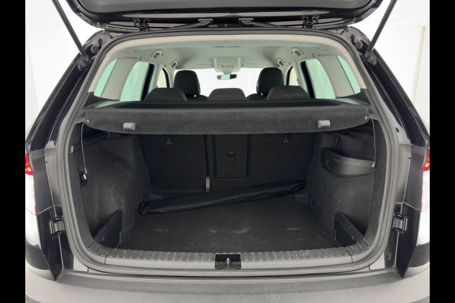 Škoda Karoq 1.6 TDI Style Business (INCL.BTW) Aut. *FULL-LED | NAVI-FULLMAP | ADAPTIVE-CRUISE | HEATED-COMFORTSEATS | KEYLESS | PRIVACY-GLASS | AMBIENT-LIGHT | DAB+ | ECC | PDC | 18''ALU*
