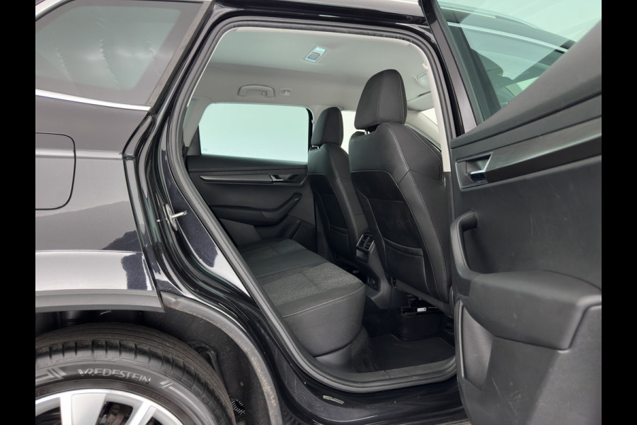 Škoda Karoq 1.6 TDI Style Business (INCL.BTW) Aut. *FULL-LED | NAVI-FULLMAP | ADAPTIVE-CRUISE | HEATED-COMFORTSEATS | KEYLESS | PRIVACY-GLASS | AMBIENT-LIGHT | DAB+ | ECC | PDC | 18''ALU*