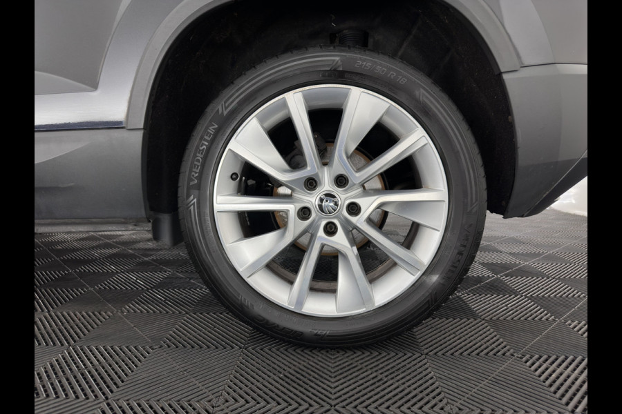 Škoda Karoq 1.6 TDI Style Business (INCL.BTW) Aut. *FULL-LED | NAVI-FULLMAP | ADAPTIVE-CRUISE | HEATED-COMFORTSEATS | KEYLESS | PRIVACY-GLASS | AMBIENT-LIGHT | DAB+ | ECC | PDC | 18''ALU*
