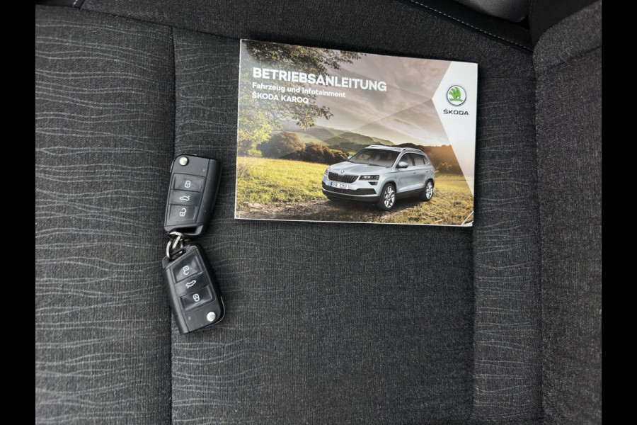 Škoda Karoq 1.6 TDI Style Business (INCL.BTW) Aut. *FULL-LED | NAVI-FULLMAP | ADAPTIVE-CRUISE | HEATED-COMFORTSEATS | KEYLESS | PRIVACY-GLASS | AMBIENT-LIGHT | DAB+ | ECC | PDC | 18''ALU*