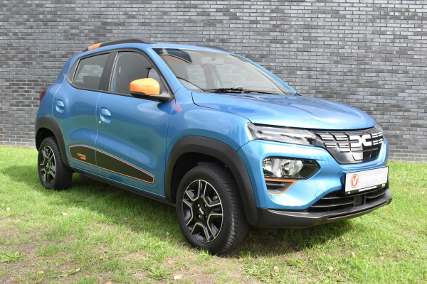 Dacia Spring Essential 27 kWh SOH 94% vol electrisch navigatie pdc Leer