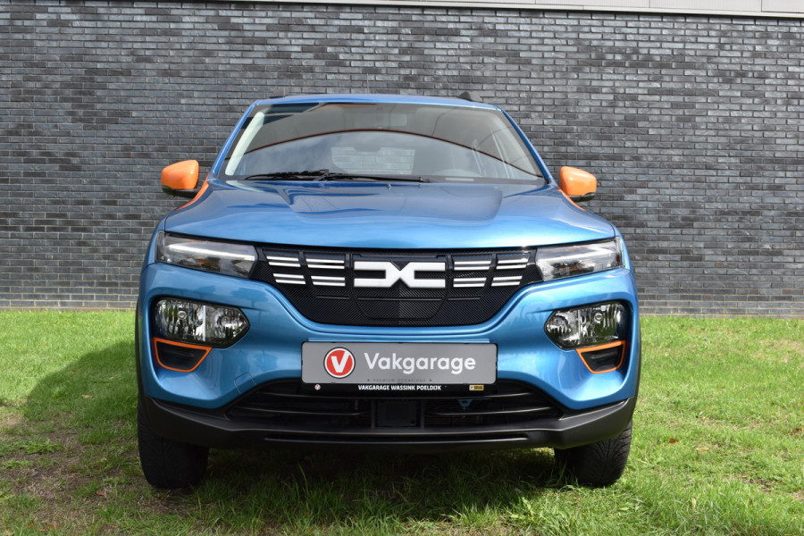 Dacia Spring Essential 27 kWh SOH 94% vol electrisch navigatie pdc Leer