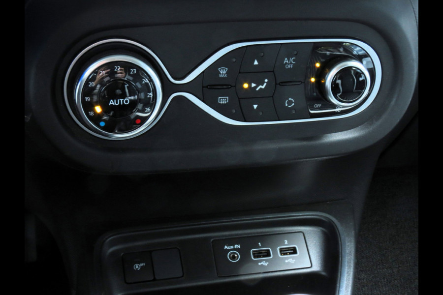 Renault Twingo 1.0 SCe Intens | NIEUWE TYPE | LEDER | GROOT SCHERM | CARPLAY | CRUISE CONTROL | LICHTMETALEN VELGEN | PDC | DAB+ |