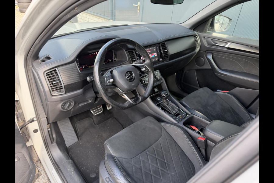 Škoda Kodiaq 1.5 TSI Sportline Business 7p. 19"/Trekhaak/Camera/PDC v+a/Stoelverwarming + memory/Elektrische klep/Keyless/Adaptieve cruise/Apple Carplay & Android Auto