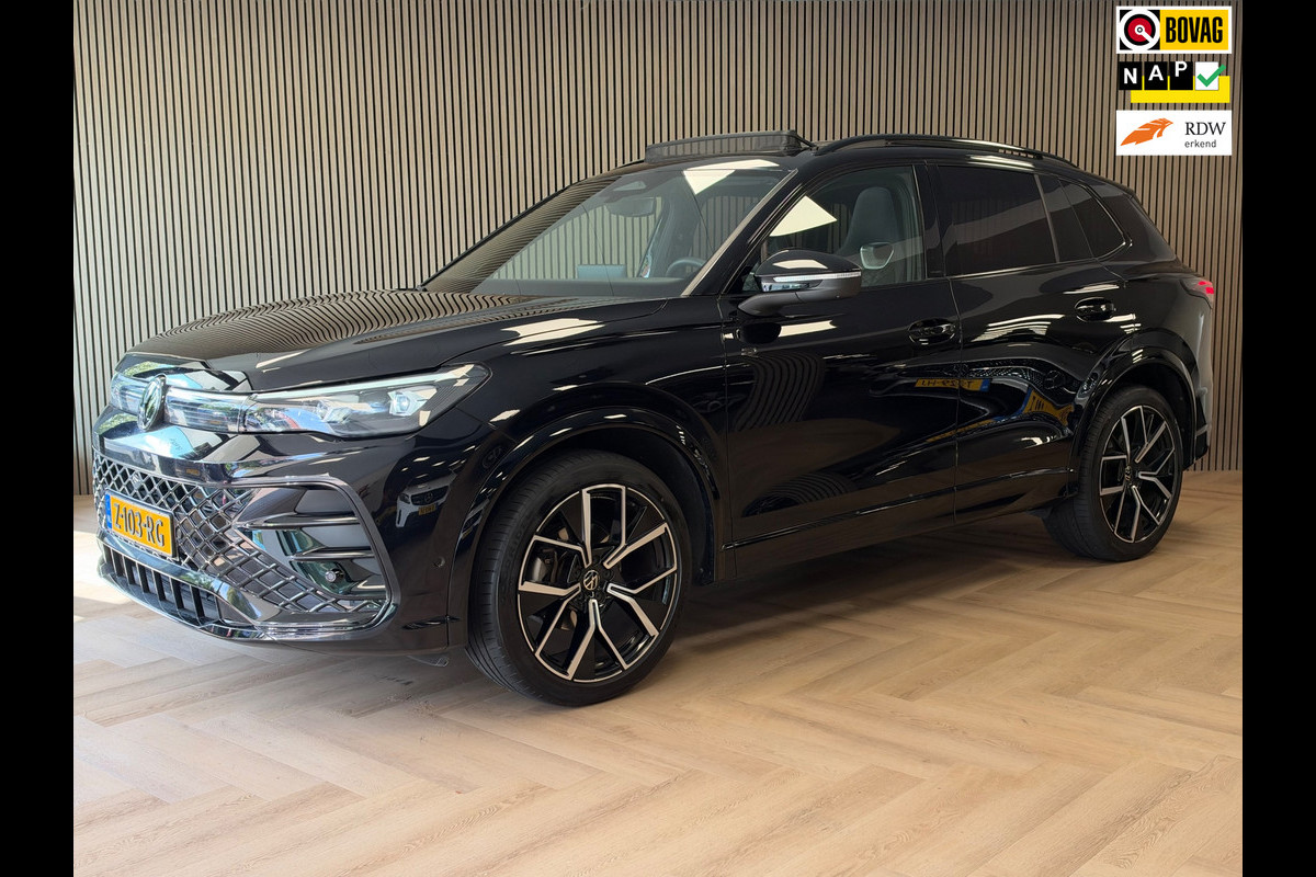 Volkswagen Tiguan 1.5 eTSI R-Line Business DSG PANO NAVI 360CAM TREKHAAK BTW IQ LIGHT