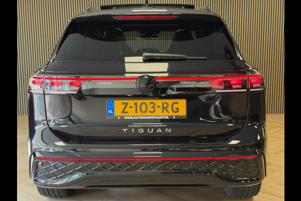 Volkswagen Tiguan 1.5 eTSI R-Line Business DSG PANO NAVI 360CAM TREKHAAK BTW IQ LIGHT
