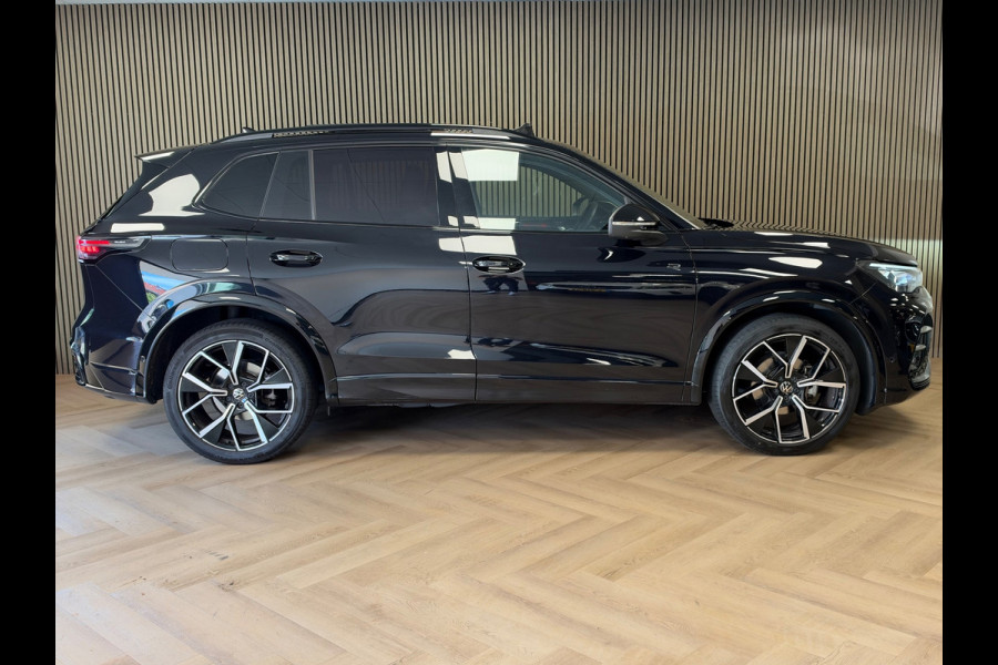 Volkswagen Tiguan 1.5 eTSI R-Line Business DSG PANO NAVI 360CAM TREKHAAK BTW IQ LIGHT
