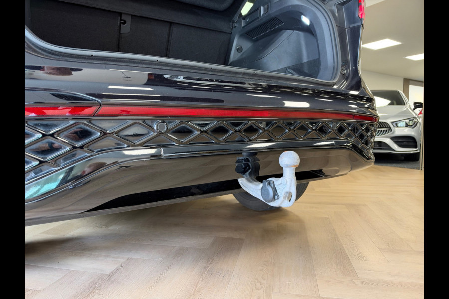 Volkswagen Tiguan 1.5 eTSI R-Line Business DSG PANO NAVI 360CAM TREKHAAK BTW IQ LIGHT
