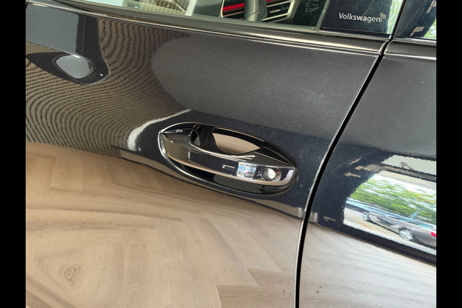 Volkswagen Tiguan 1.5 eTSI R-Line Business DSG PANO NAVI 360CAM TREKHAAK BTW IQ LIGHT