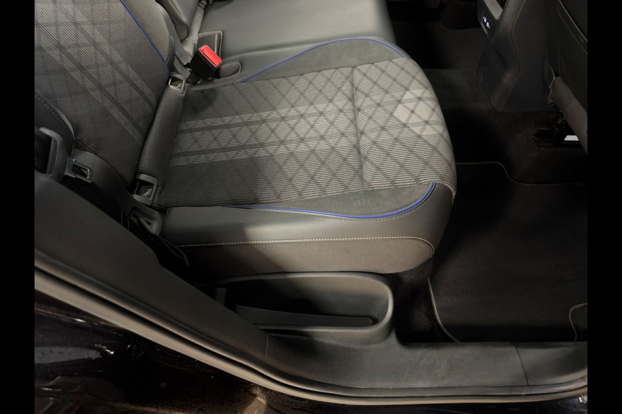 Volkswagen Tiguan 1.5 eTSI R-Line Business DSG PANO NAVI 360CAM TREKHAAK BTW IQ LIGHT
