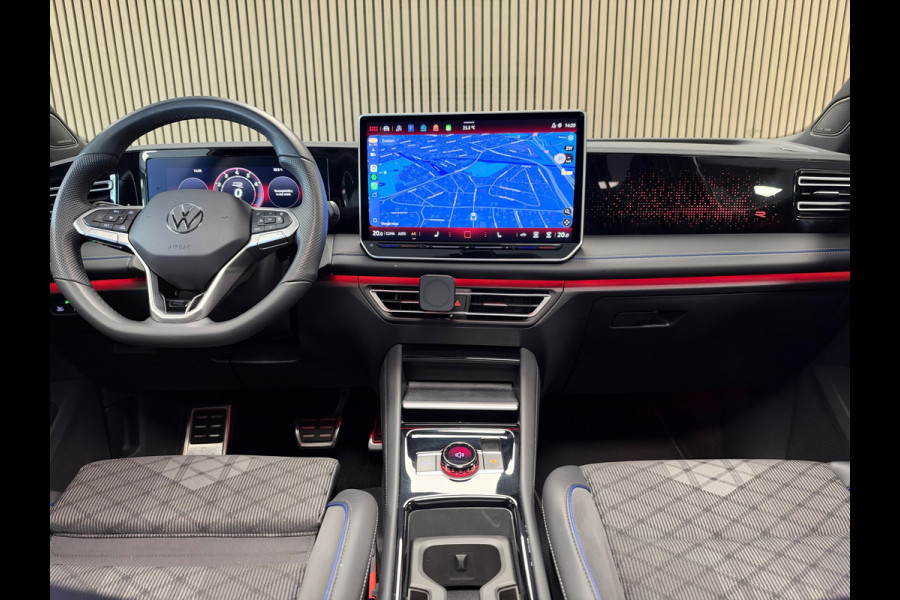 Volkswagen Tiguan 1.5 eTSI R-Line Business DSG PANO NAVI 360CAM TREKHAAK BTW IQ LIGHT