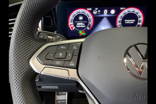 Volkswagen Tiguan 1.5 eTSI R-Line Business DSG PANO NAVI 360CAM TREKHAAK BTW IQ LIGHT
