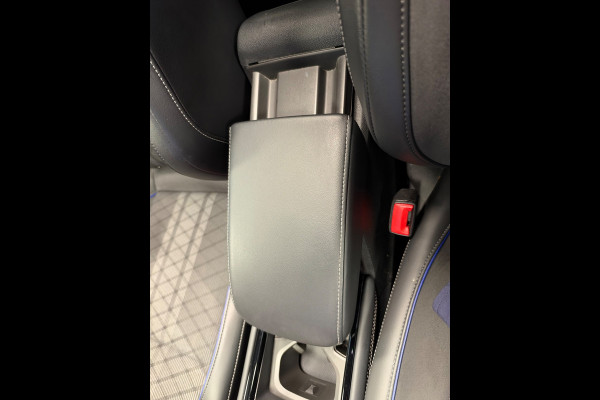 Volkswagen Tiguan 1.5 eTSI R-Line Business DSG PANO NAVI 360CAM TREKHAAK BTW IQ LIGHT