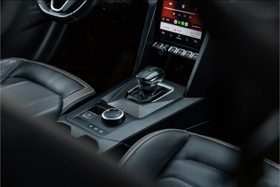 Volkswagen Amarok 3.0 TDI 4Motion Aventura | ACC | 360 Camera | Harman Kardon | Lederen bekleding | Bi-Xenon | Trekhaak | Blind spot | Navigatie | CarPlay | Dealer onderhouden | Grijs kenteken | Stoelverwarming