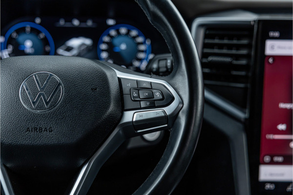 Volkswagen Amarok 3.0 TDI 4Motion Aventura | ACC | 360 Camera | Harman Kardon | Lederen bekleding | Bi-Xenon | Trekhaak | Blind spot | Navigatie | CarPlay | Dealer onderhouden | Grijs kenteken | Stoelverwarming