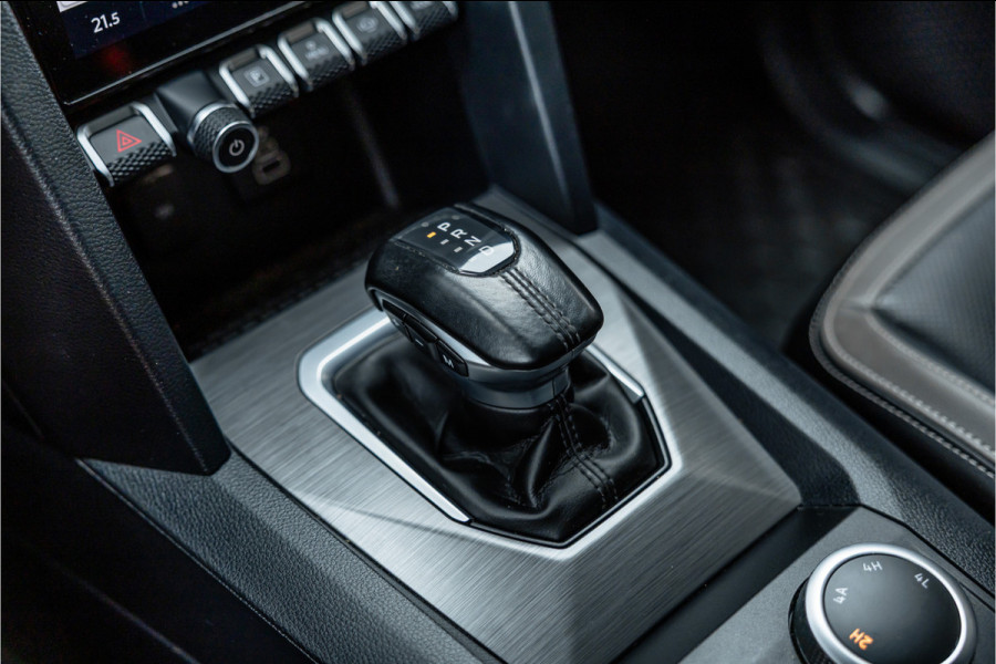 Volkswagen Amarok 3.0 TDI 4Motion Aventura | ACC | 360 Camera | Harman Kardon | Lederen bekleding | Bi-Xenon | Trekhaak | Blind spot | Navigatie | CarPlay | Dealer onderhouden | Grijs kenteken | Stoelverwarming