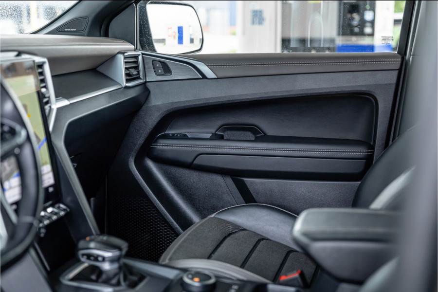 Volkswagen Amarok 3.0 TDI 4Motion Aventura | ACC | 360 Camera | Harman Kardon | Lederen bekleding | Bi-Xenon | Trekhaak | Blind spot | Navigatie | CarPlay | Dealer onderhouden | Grijs kenteken | Stoelverwarming